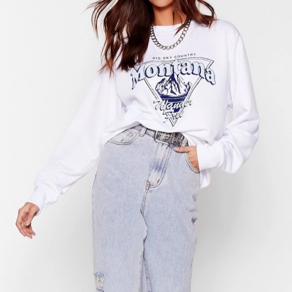 Find Me in Montana Oversized Graphic Sweatshirt - Picture 3 of 7